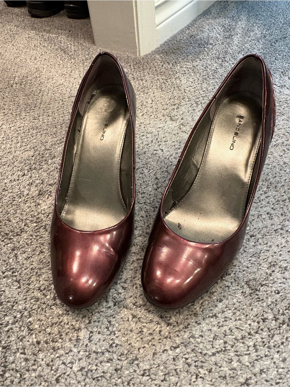 Bandolino Women's Burgundy Patent Leather Wedge Pump